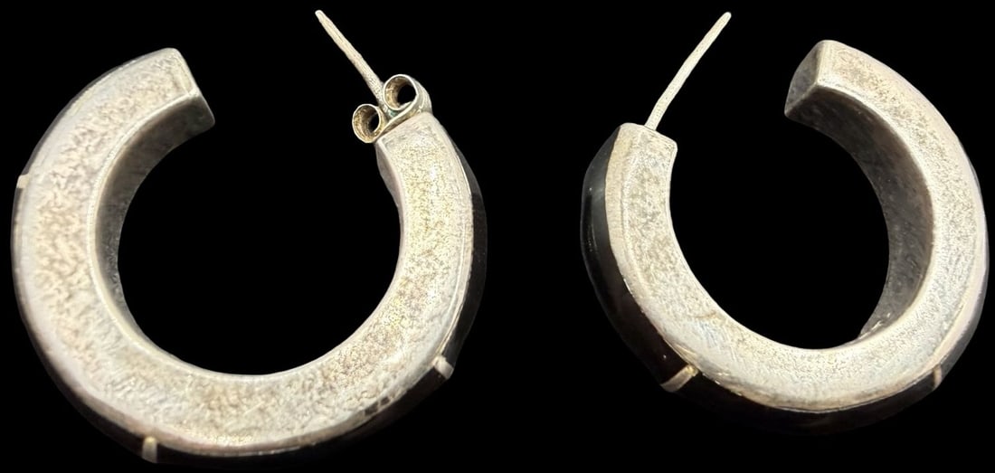 Gorgeous Ornate Vintage Gilt Sterling Silver Loop Earrings: Good vintage condition w/ patina and wear according to age and use, see pictures. Measures approx. 1 1/4" long and 1 1/4" wide and weighs ca. 13 grams. Marked Sterling Silver
