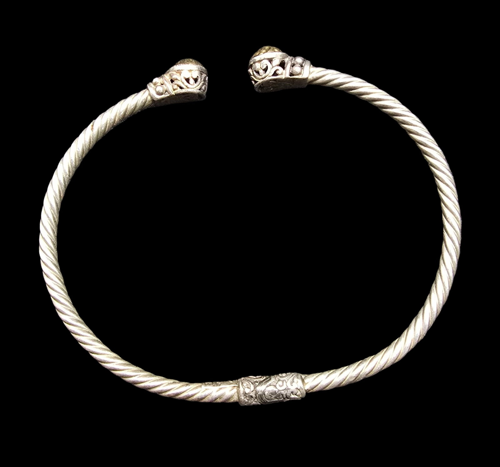 Beautiful Ornate Vintage Sterling Silver & 14K Gold Bracelet: Good vintage condition w/ patina and wear according to age and use, see pictures. Weighs ca. 10.5 grams. Marked Sterling Silver & 14K Gold.