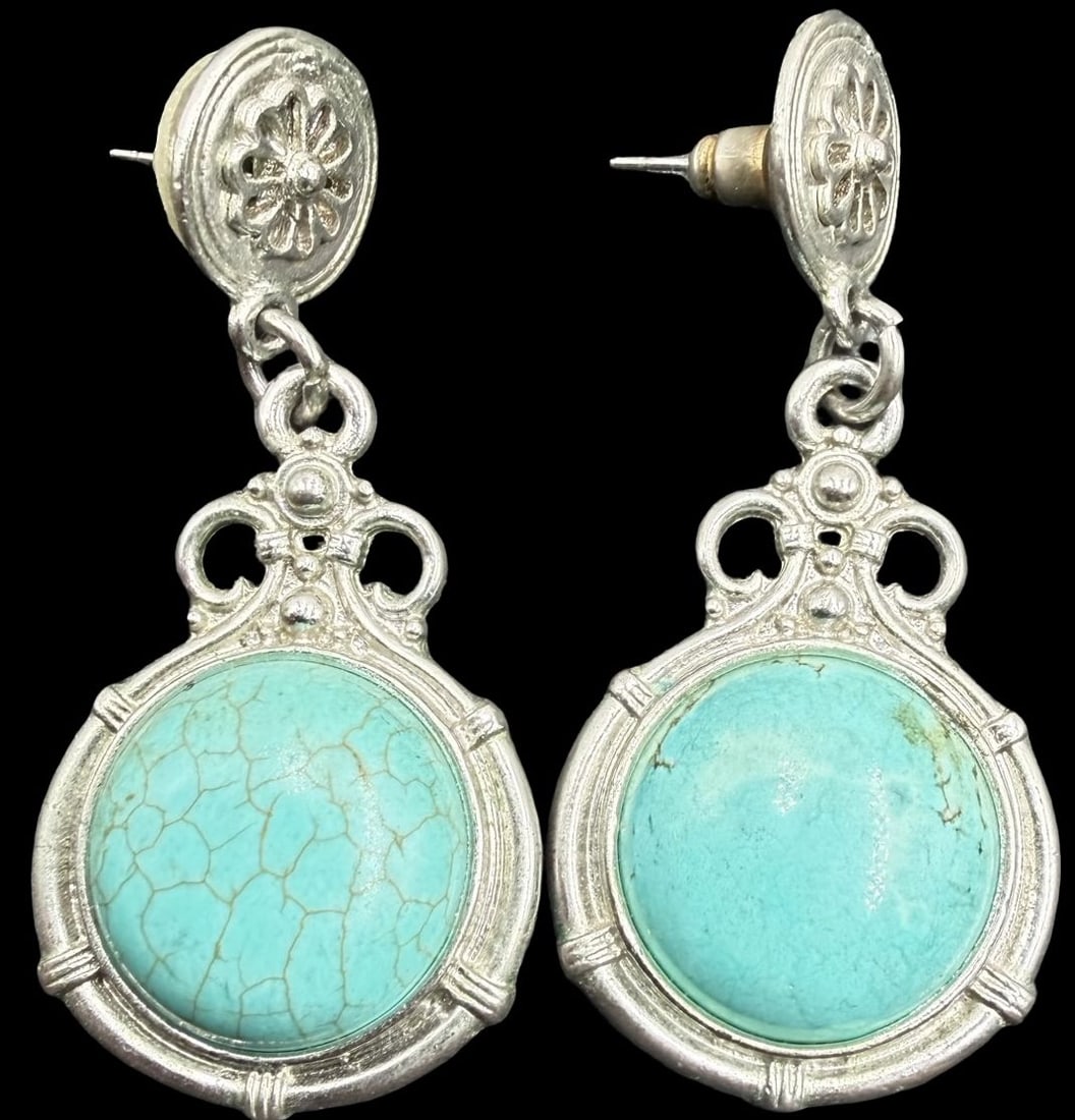 Gorgeous Ornate Vintage Native American Sterling Silver & Turquoise Dangle Pendant: Good vintage condition w/ patina and wear according to age and use, see pictures. Measures approx. 2" long and 1" wide and weighs ca. 21 grams. Tested for Sterling Silver