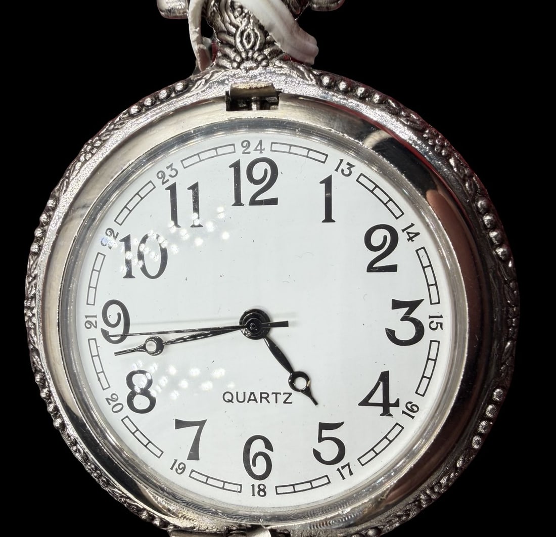 Ornate Vintage Stainless Steel & Engraved Golf Player Quartz Pocket Watch w/ Chain: Good vintage condition w/ patina and wear according to age and use, see pictures. Weighs ca.71 grams. Measures approx 1.75" in diameter. Watch is new and needs batteries.
