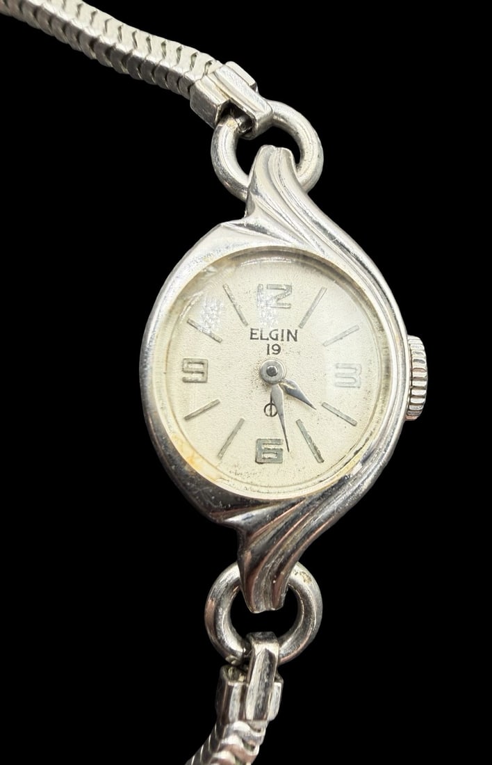 Vintage ELGIN White Gold Filled & Beige Dial Ladies Wristwatch (1 of 3)