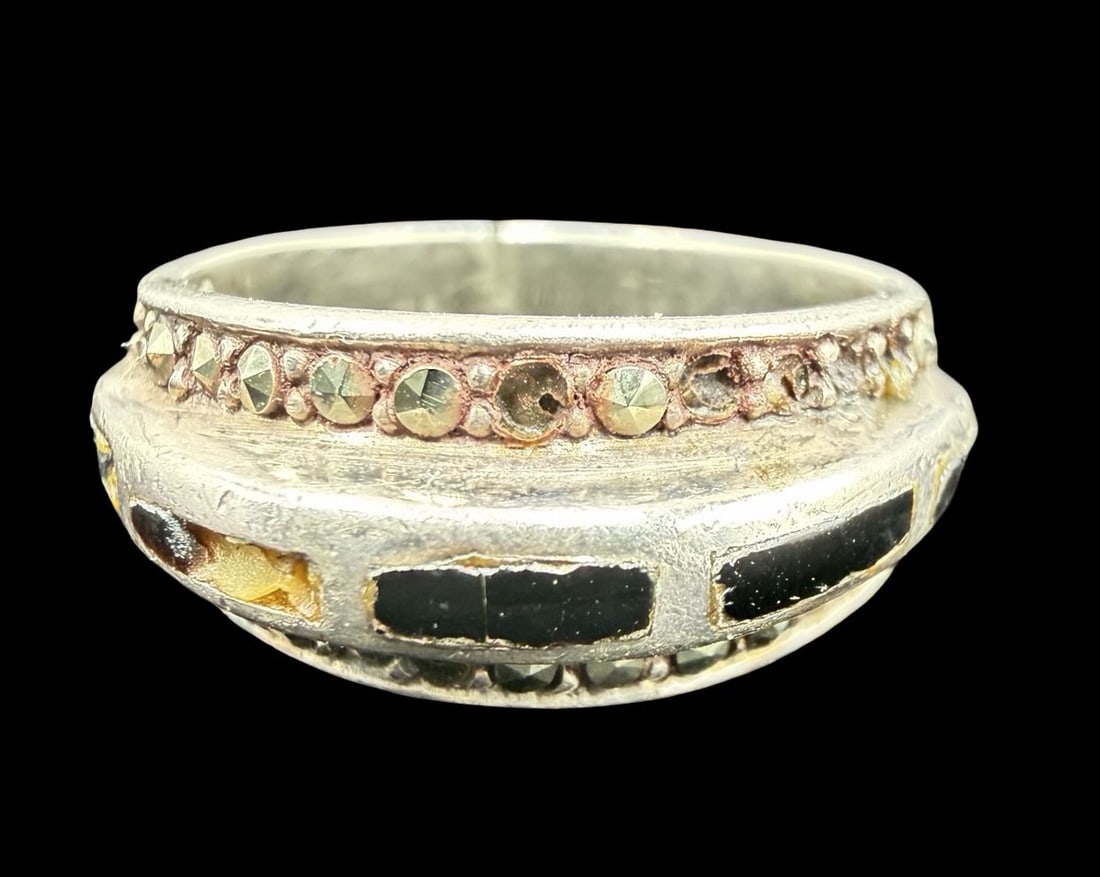 Unusual & Ornate Vintage Sterling Silver, Marcasite & Inlaid Brown Gemstone Ring: Good vintage condition w/ patina and wear according to age and use, see pictures. Measures approx. 3/4" long and 1/2" wide and weighs ca. 4.2 grams. The ring is a size 5". Marked for Sterling Silver. 