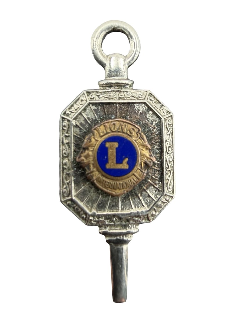 Amazing Ornate Vintage Gold Filled Lions Club International Key Member Pendant Fob: Very good vintage condition with minor patina according to age. Measures approx. 1 1/4" long and 1/2" wide and weighs ca. 2.8 grams.