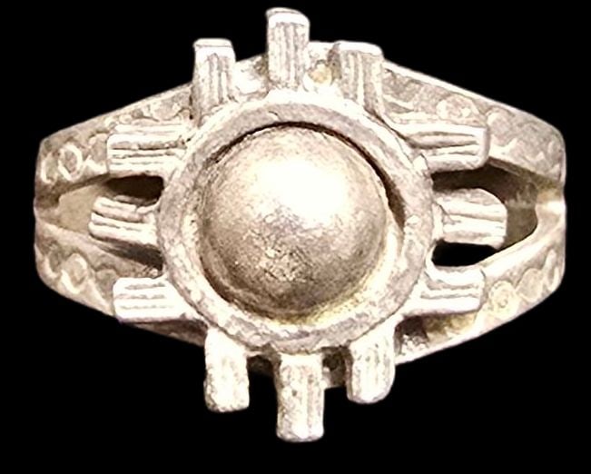 Rare Vintage Mid-Century Southwestern Sterling Silver Ring: Good vintage condition w/ patina and wear according to age and use, see pictures. The ring is a size 4 and weighs ca. 2.5 grams. Marked Sterling Silver.