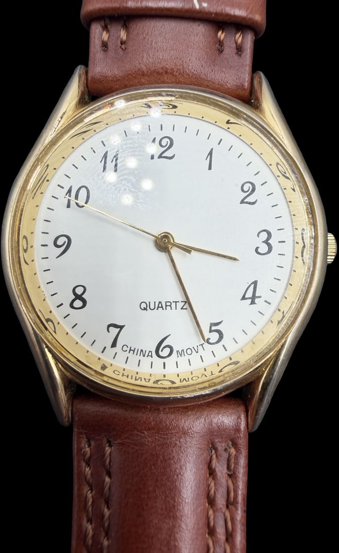 Gorgeous Vintage Gold Tone Quartz Watch (1 of 3)