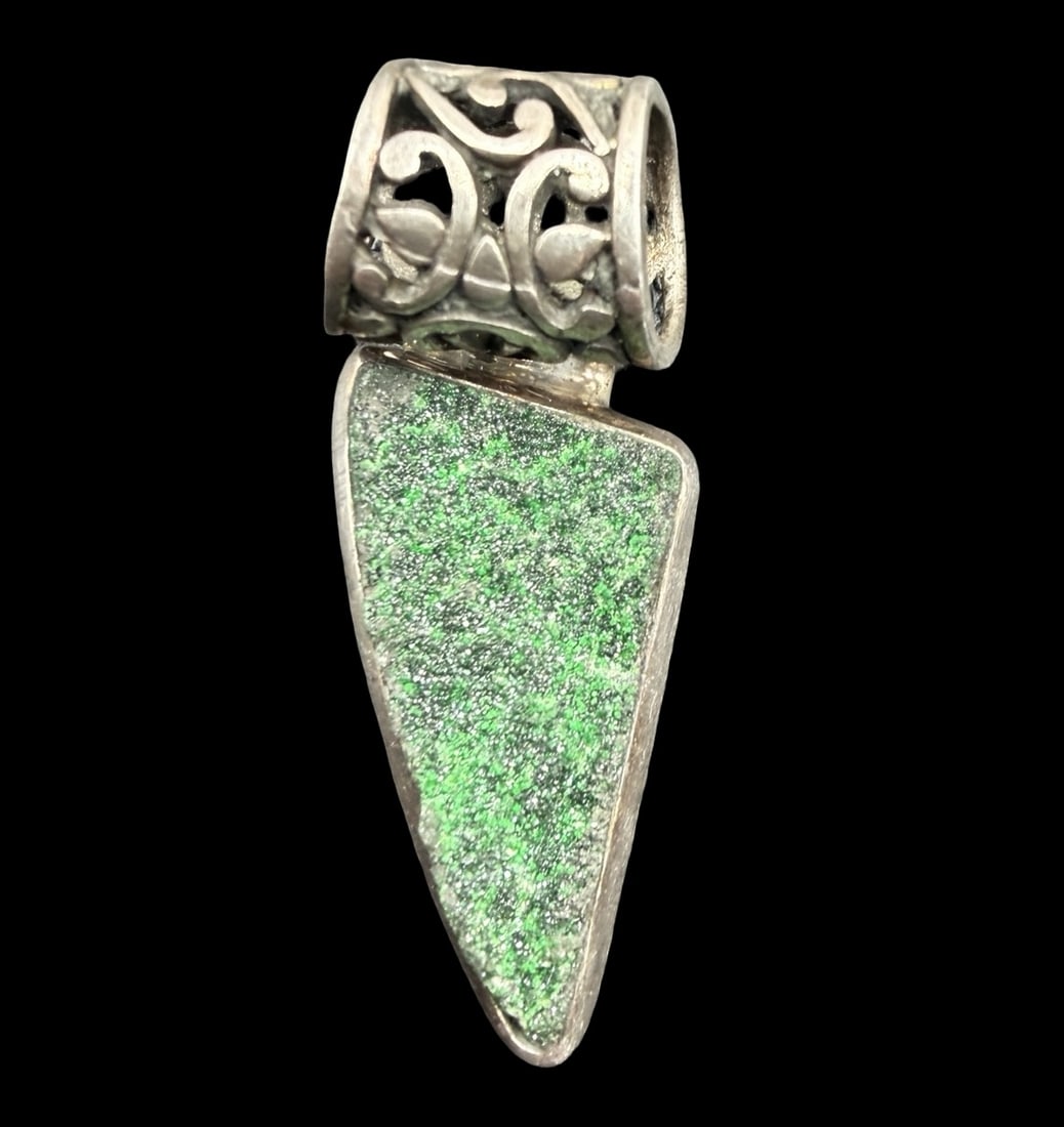 Stunning Ornate Vintage Sterling Silver & Green Gemstone Pendant Charm: Good vintage condition w/ patina and wear according to age and use, see pictures. Measures approx. 1 1/2" long and 1/2" wide and weighs ca. 13.5 grams. Marked Sterling Silver