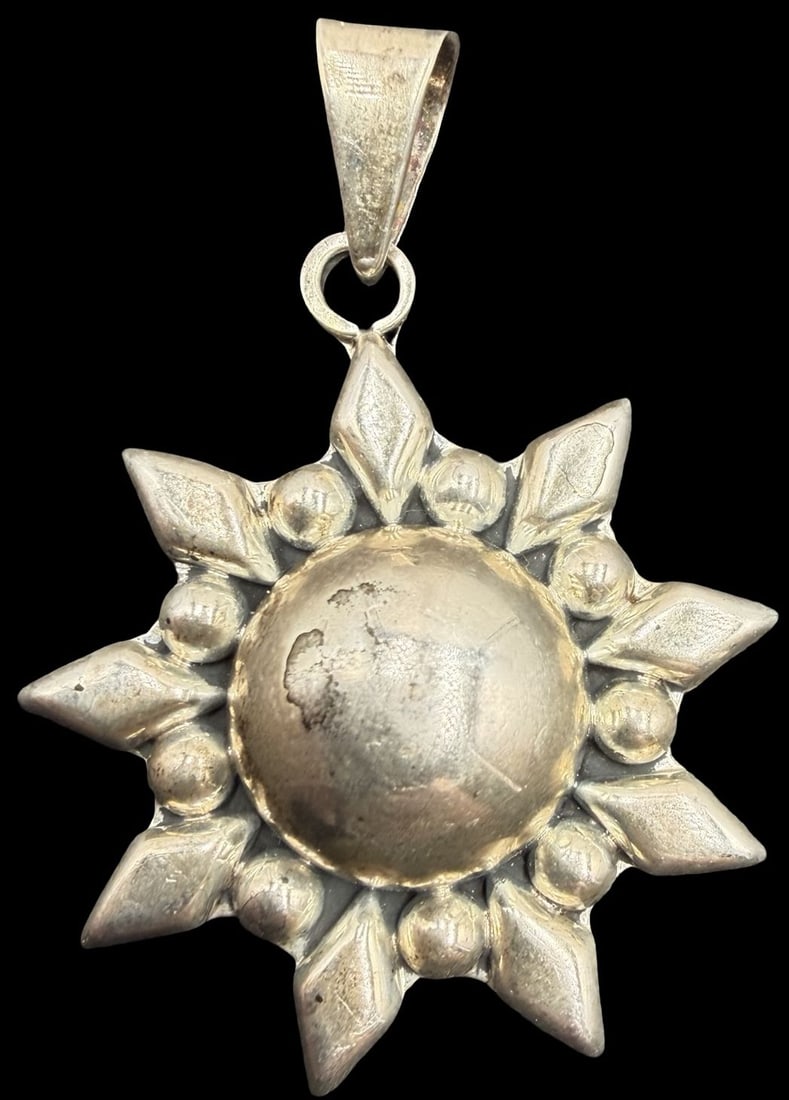 Unusual Ornate Vintage CII Mexico Gilt Sterling Silver Handmade Abstract Sun Pendant Charm: Good vintage condition w/ patina and wear according to age and use, see pictures. Measures approx. 2 1/4" long and 1 1/2" wide and weighs ca. 16.7 grams. Marked Sterling Silver & MEXICO