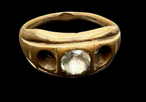 Beautiful Vintage Gold Filled & Clear Rhinestone Ring: Good vintage condition w/ patina and wear according to age and use, see pictures. Measures approx. 1/2" long and 1/2" wide and weighs ca. 8.1 grams. The ring is a size 11.