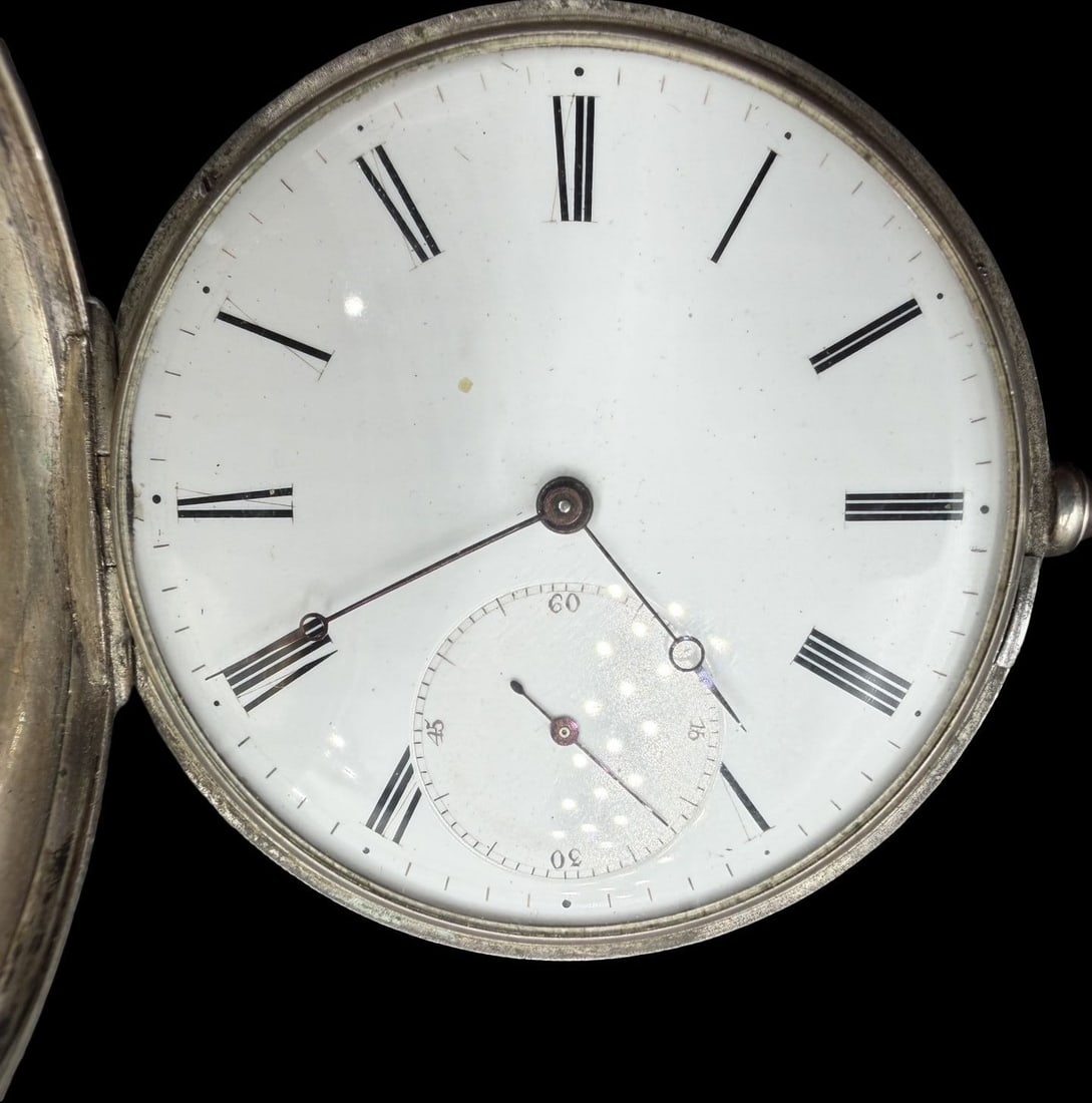 Gorgeous Ornate Vintage OLIVER QUARTIER Silver Tone & White Dial Pocket Watch: Good vintage condition w/ patina and wear according to age and use, see pictures. Measures approx. 1 3/4" long and 1 3/4" wide and weighs ca. 1271.6 grams. Marked for OLIVER QUARTIER. Watch isn't work