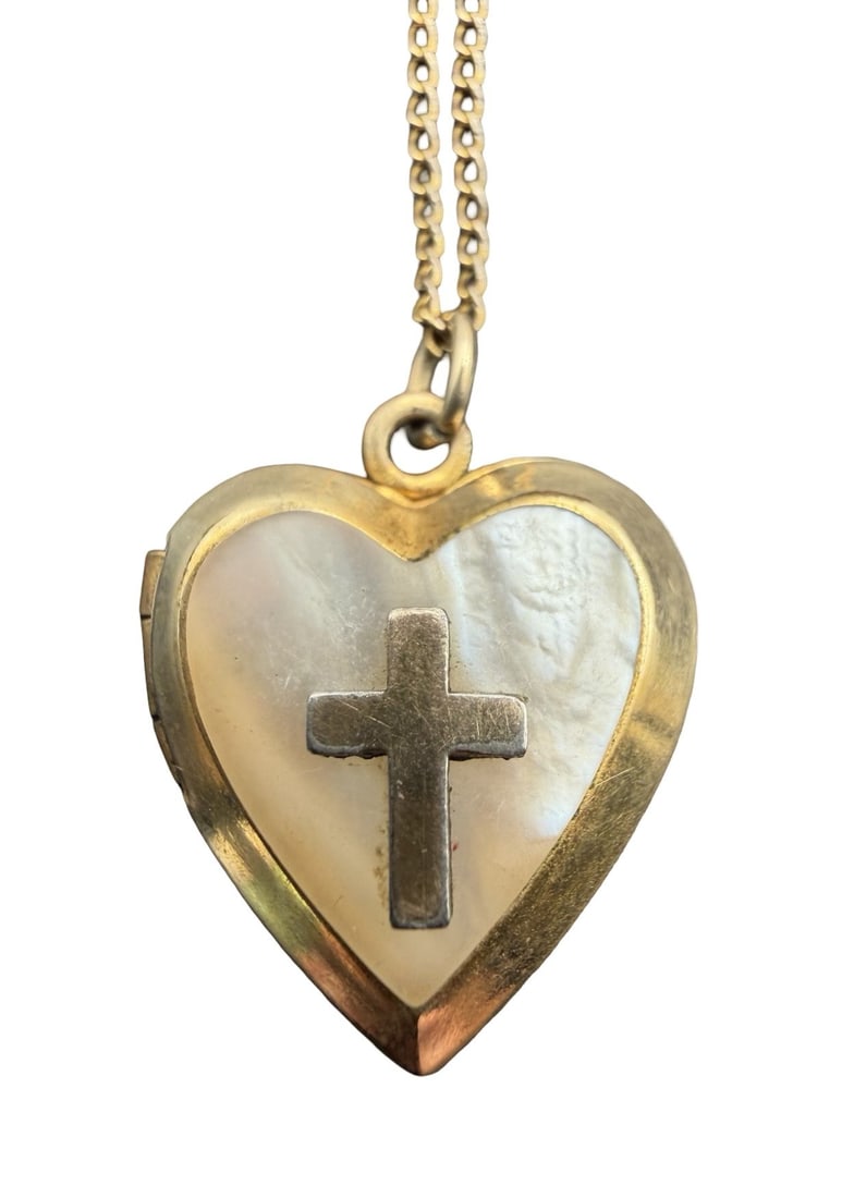 Gorgeous Ornate Vintage Gold Filled Necklace /w MOP Cross Heart Picture Locket Pendant: Very good vintage condition with minor patina according to age. Pendant measures approx. 1/2" long and 1/2" wide and total weight is ca. 2.8 grams. Necklace is ca. 18" long and 1/4" wide. Marked for G