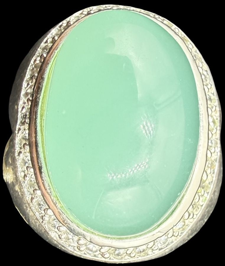 Gorgeous Ornate Vintage Gilt Sterling Silver w/ Big Green Gemstone Ring: Good vintage condition w/ patina and wear according to age and use, see pictures. Measures approx. 1" long and 3/4" wide and weighs ca. 11.8 grams. The Ring is Size 6. Marked Sterling Silver.