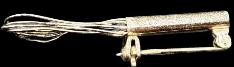 Gorgeous Ornate Vintage Gilt Sterling Silver Whisk Pendant Charm/ Pin: Good vintage condition w/ patina and wear according to age and use, see pictures. Measures approx. 2" long and 1/2" wide and weighs ca. 2.4 grams. Tested for Sterling Silver