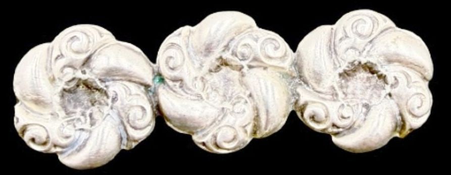 Amazing Ornate Vintage Gilt Sterling Silver Pin Brooch: Good vintage condition w/ patina and wear according to age and use, see pictures. Measures approx. 1 3/4" long and 1/2" wide and weighs ca. 4.3 grams. Marked Sterling Silver