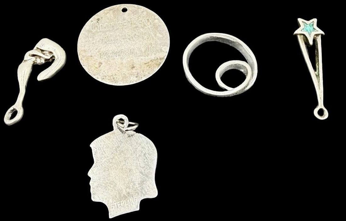 Lot of 5 Gorgeous Ornate Vintage Gilt Sterling Silver Various Pendant Charm: Good vintage condition w/ patina and wear according to age and use, see pictures. Measures approx. 1/2" long and 1" wide and weighs ca. 10 grams. Marked Sterling Silver