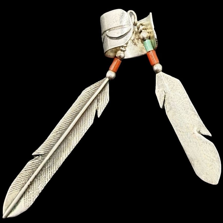 Gorgeous Ornate Vintage Native American Gilt Sterling Silver & Red Coral Feather Pendant Charm: Good vintage condition w/ patina and wear according to age and use, see pictures. Measures approx. 2" long and 1/2" wide and weighs ca. 3 grams. Tested for Sterling Silver
