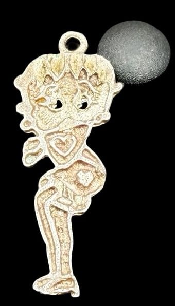 Beautiful Ornate Vintage Gilt Sterling Silver Betty Boop Pendant Charm: Good vintage condition w/ patina and wear according to age and use, see pictures. Measures approx. 1" long and 1/2" wide and weighs ca. 1.2 grams. Marked Sterling Silver