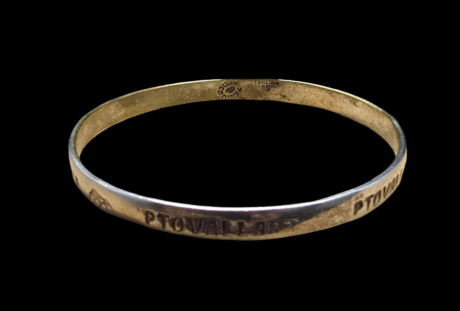 Amazing Vintage TAXCO Mexico Sterling Silver Bangle Bracelet: Very good vintage condition with minor patina according to age. The bracelet has an inside circumference of approx. 2 1/2" and weighs ca. 16 grams. Marked for Sterling Silver.