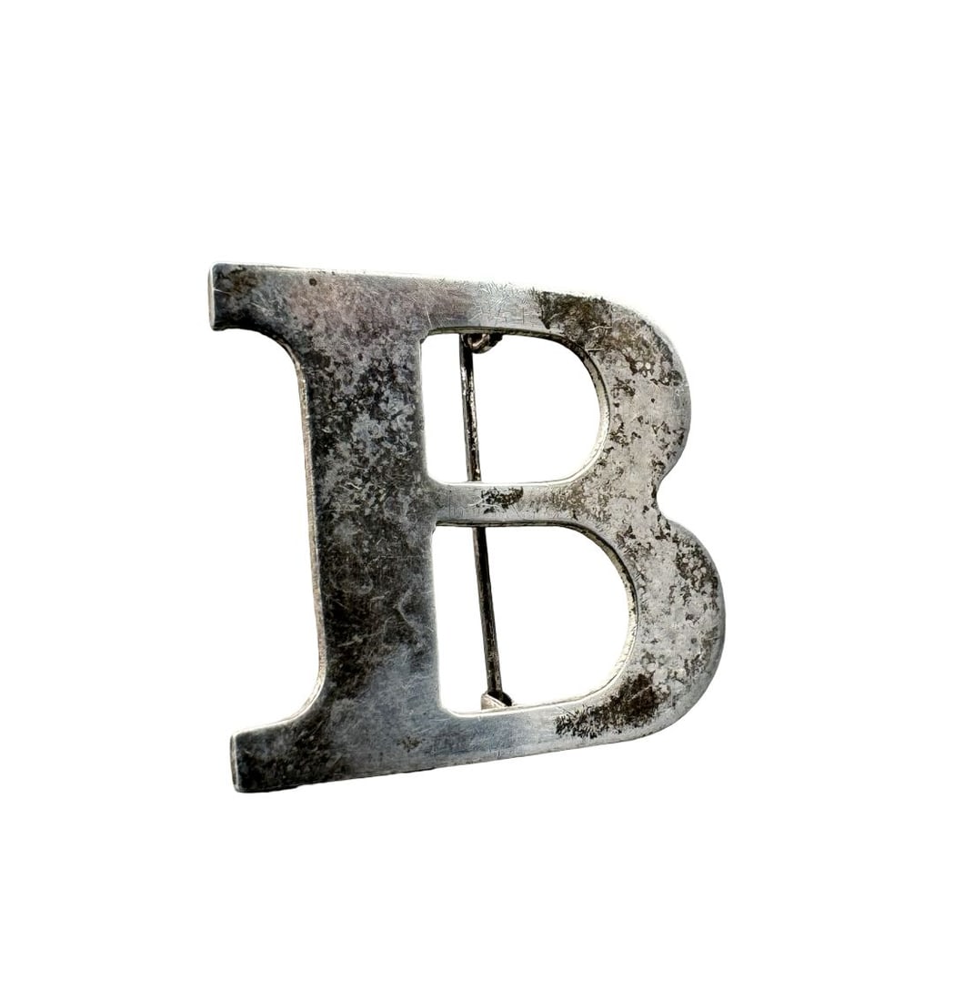 Classic Vintage Sterling Silver Letter "B" Monogram Pin Brooch: Very good vintage condition with minor patina according to age. Measures approx. 1" long x 1 1/4" wide. Weighs ca. 5 grams. Marked for Sterling Silver.