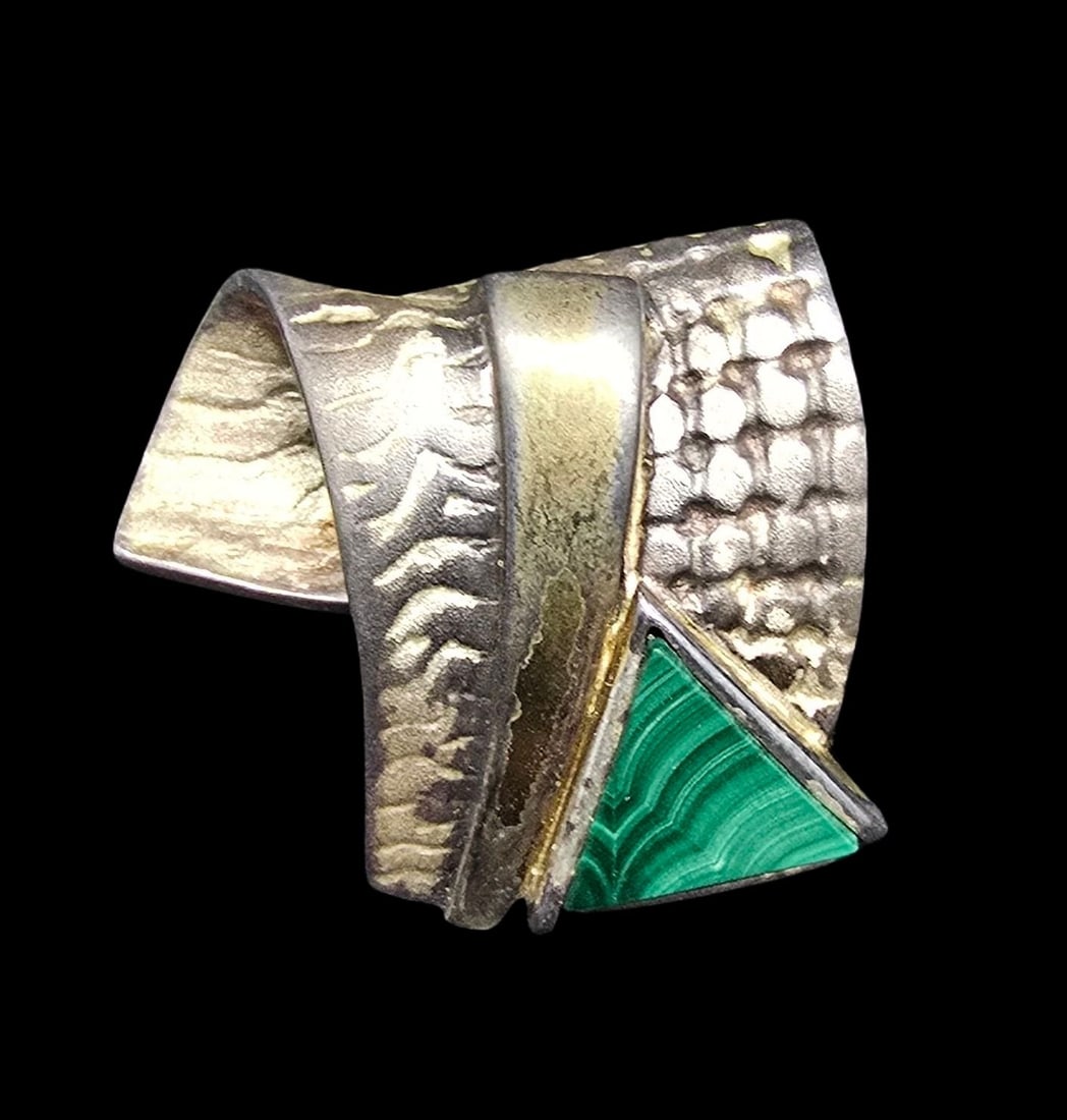 Beautiful Vintage TEKA Germany Gilt Sterling Silver & Malachite Slider Pendant: Very good vintage condition with minor patina according to age. Measures approx. 1" wide and weighs ca. 4 grams. Marked for Sterling Silver and TEKA.