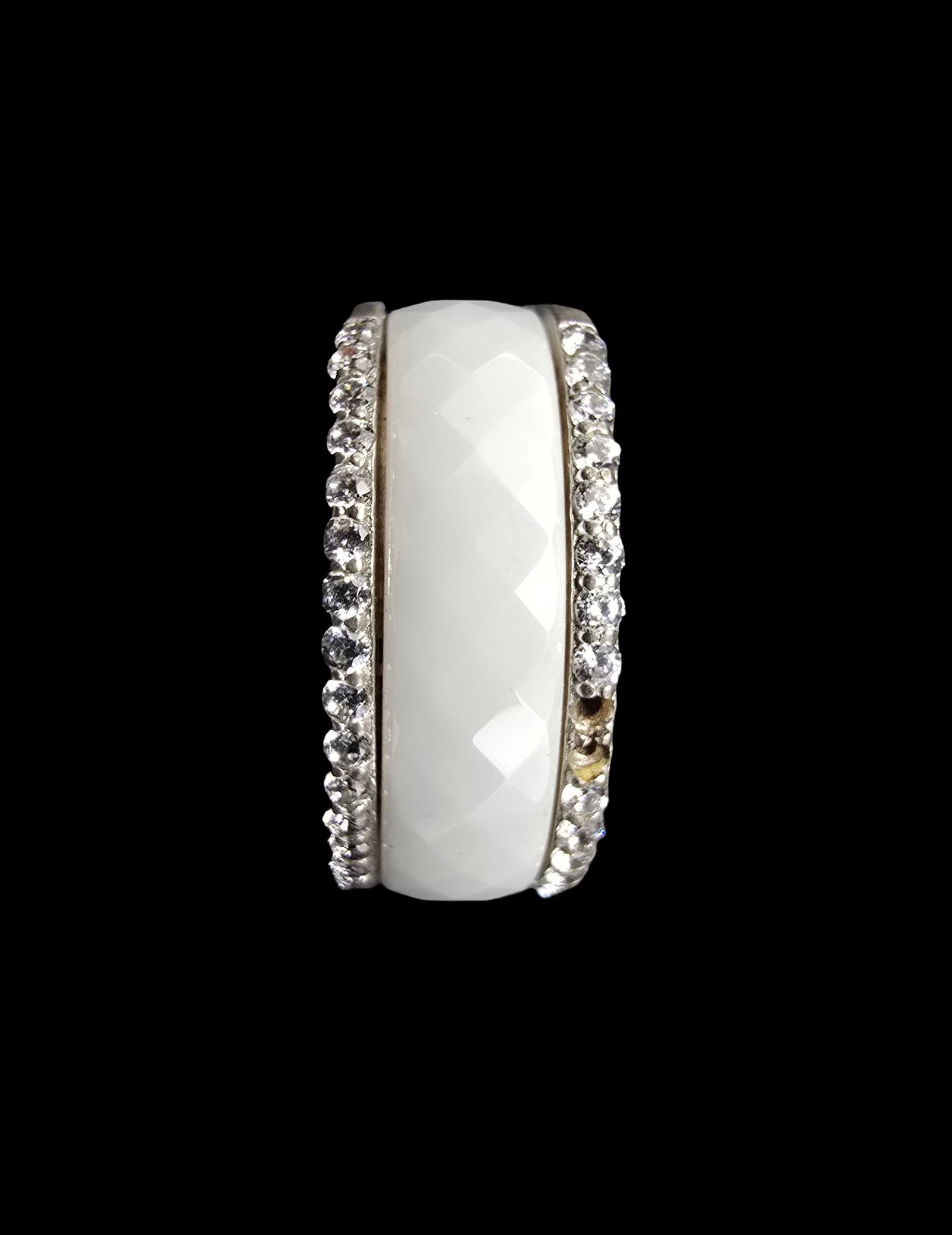 Beautiful Vintage Sterling Silver, Cubic zirkonia & White Ceramic Rotating Ring: Very good vintage condition with minor patina according to age; missing a few stones. The ring is a size 9 and weighs ca. 10 grams. Marked for Sterling Silver.