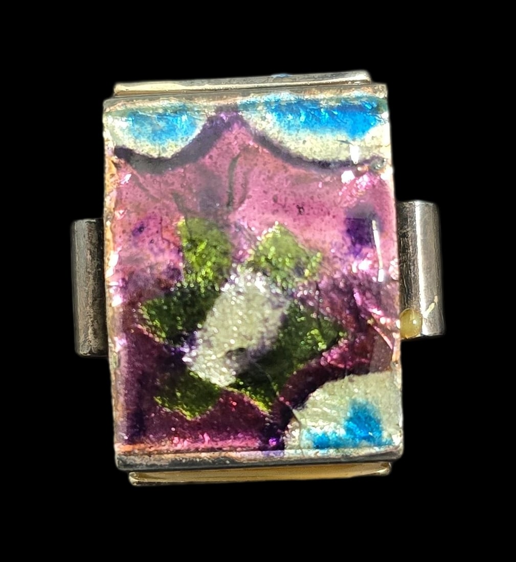 Vintage Mid-Century Modern Sterling Silver & Multicolor Enamel Designer Ring: Very good vintage condition with some patina and wear according to age. The ring is a size 4 1/2" and weighs ca. 8.5 grams; the back of the ring shank is open so it can be easily adjusted to fit. Mark