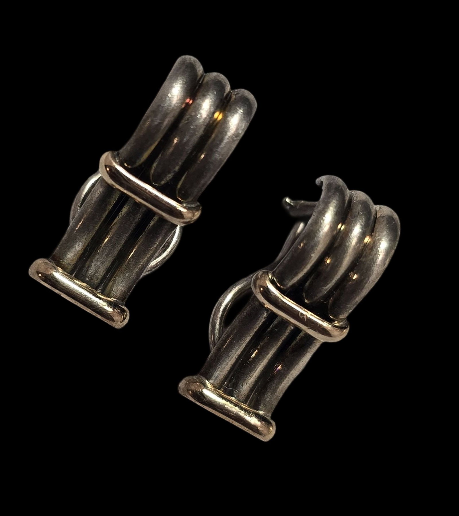 Vintage Sterling Silver & 14K Gold Clip-On Earrings: Very good vintage condition with some patina and wear according to age. Each measures approx. 1" high and weighs ca. 3 grams. Marked "TIFF & CO STR 14K"