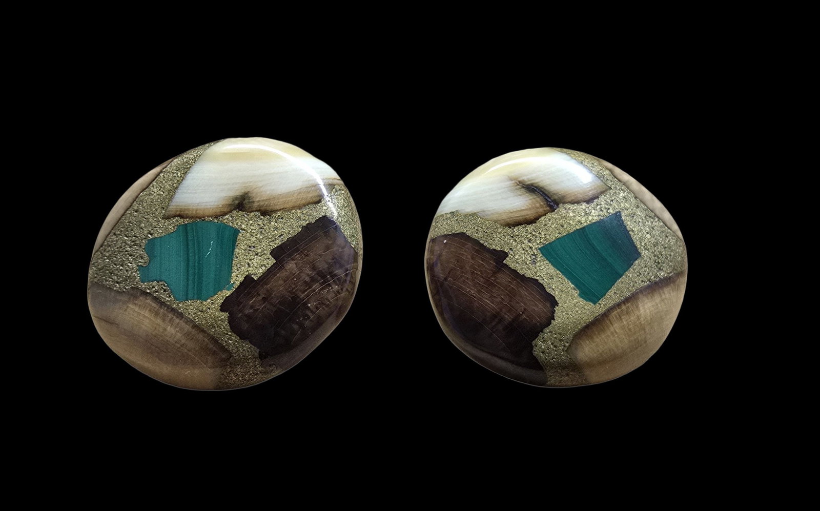 Beautiful Vintage Sterling Silver & Inlaid Gemstones Wood Clip-On Earrings: Very good vintage condition with minor patina according to age. Each measures approx. 1" in diameter and they jointly weigh ca. 8.5 grams. Marked for Sterling Silver.