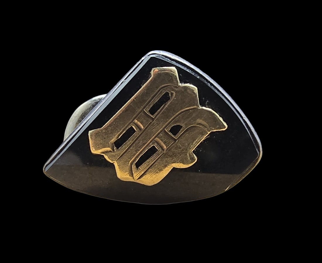 Unusual Vintage JUDIE Sterling Silver & Gold Initial Pin: Very good vintage condition with minor patina according to age. Measures approx. 1/2" wide and weighs ca. 4.5 grams. Marked for Sterling Silver.