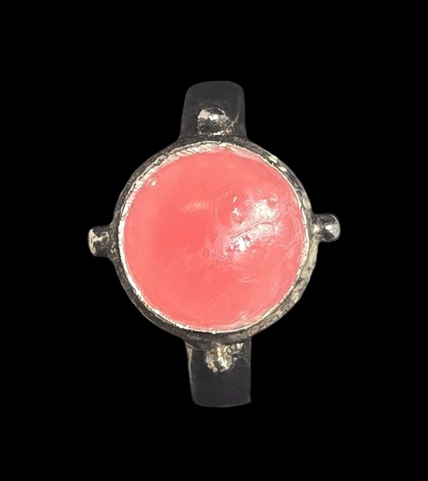 Vintage Mid-Century Handmade Indian Sterling Silver & Red Enamel Ring: Very good vintage condition with minor patina and wear according to age. The ring is a size 7 and weighs ca. 3.5 grams