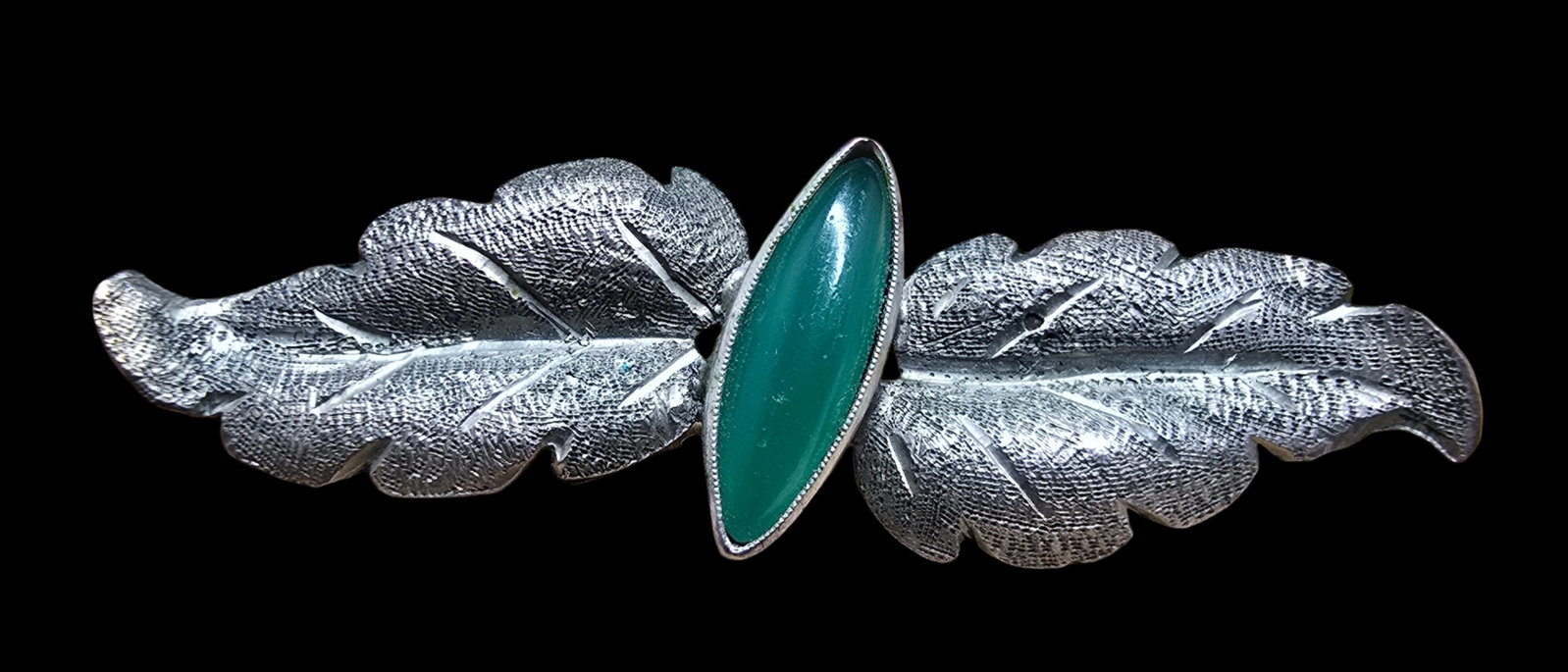 Stunning Ornate Vintage European 800 Silver & Green Gemstone Leaf Pin Brooch: Very good vintage condition with minor patina according to age. Weighs ca. 4.5 grams. Marked for 800 Silver.