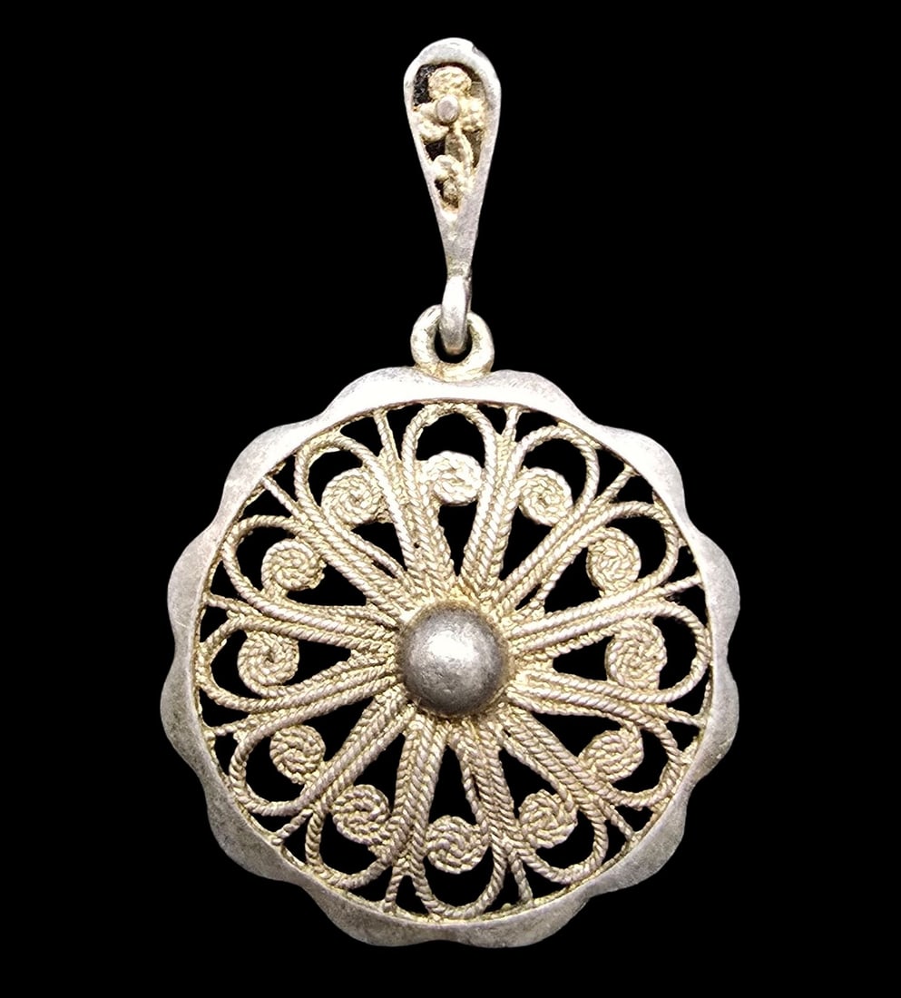 Ornate Vintage Gilt European 835 Silver Filigree Pendant Charm: Very good vintage condition with minor patina according to age. Measures approx. 1/2" wide and weighs ca. 1.5 grams. Marked for 835 Silver.