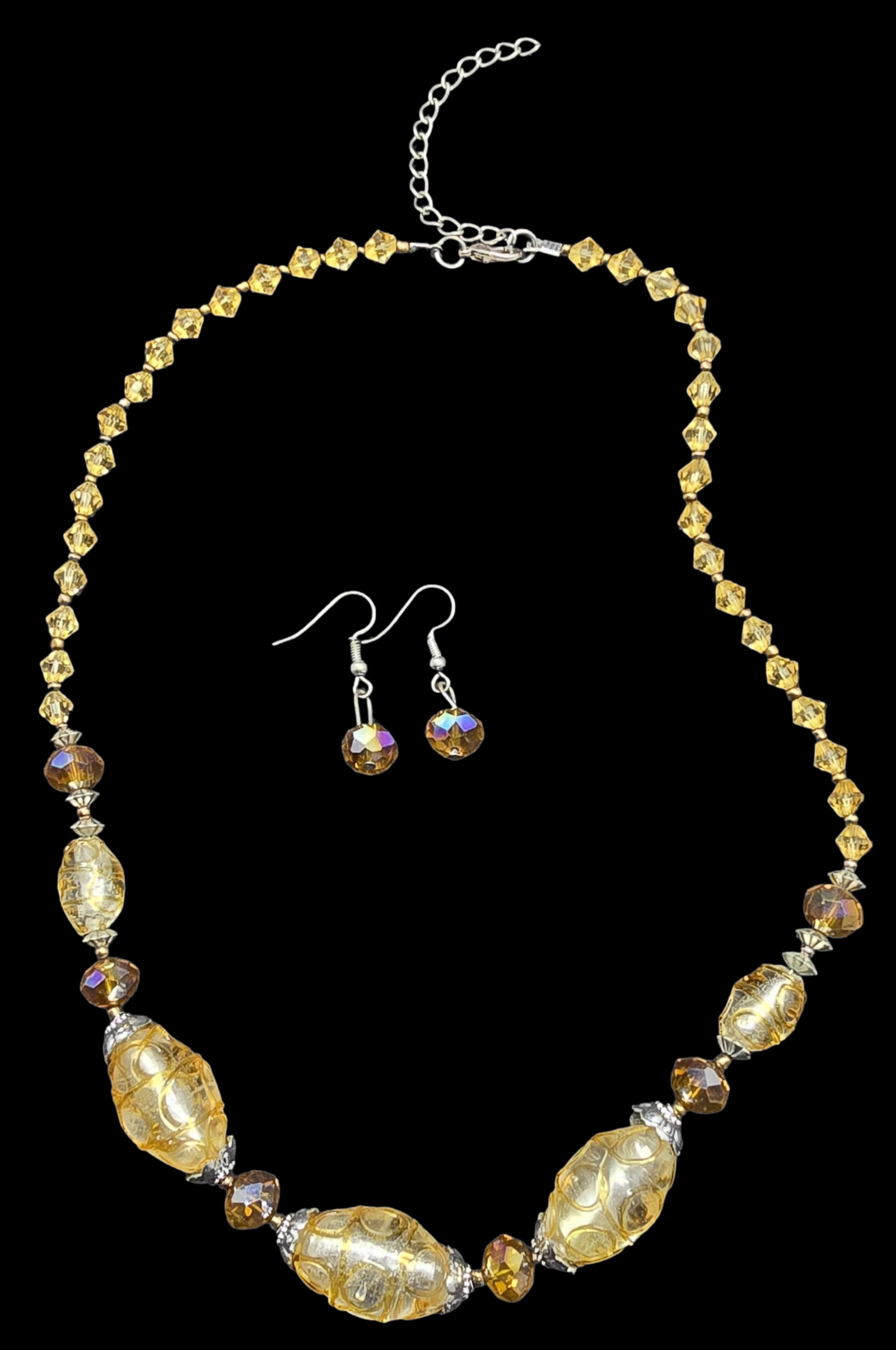 Amazing Vintage Sterling Silver & Crystal Beads Necklace & Earrings Set: Very good antique condition with minor patina according to age. Measures approx. 20" long and weighs ca. 38 grams.