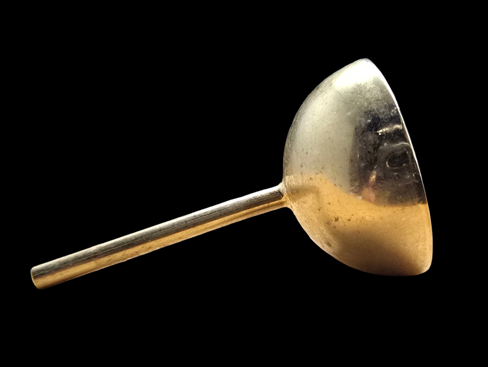 Stylish and Rare Vintage DUNHILL Gilt Perfume Funnel: Very good vintage condition with minor patina according to age. Measures approx. 1 1/2" wide and weighs ca. 3.5 grams. Marked for DUNHILL.