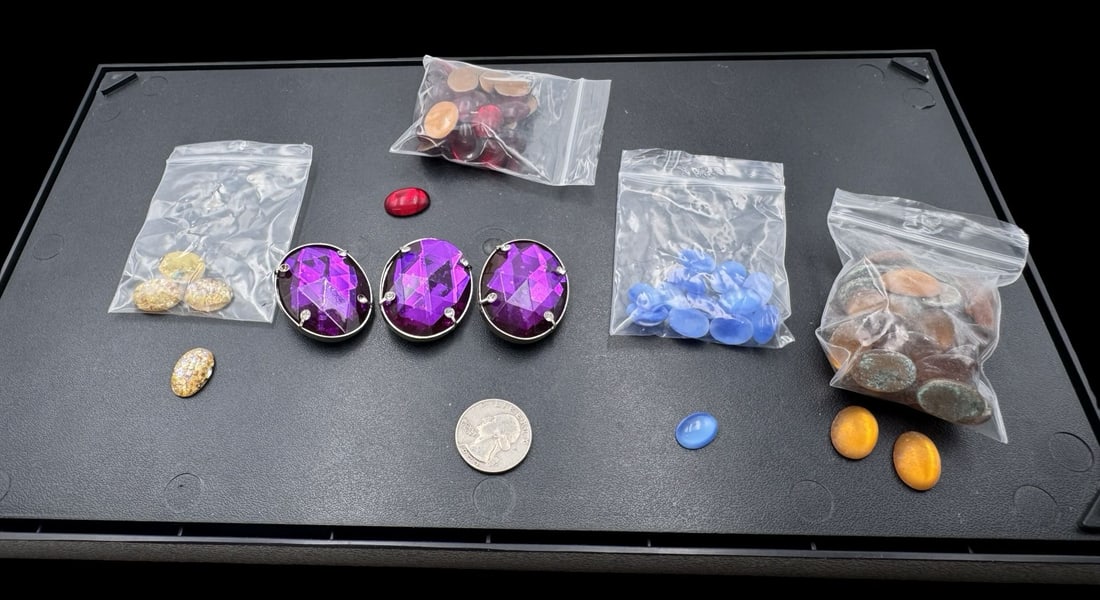 Jewelry Making Lot: Different Color Beads: Very good condition with minor patina according to age. For measurement reference please see coin in the picture.
