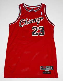 Michael Jordan Chicago Bulls Rookie Throwback Jersey: 2004 Brand: Nike Size: 48: 23.5"x38" Color: Red