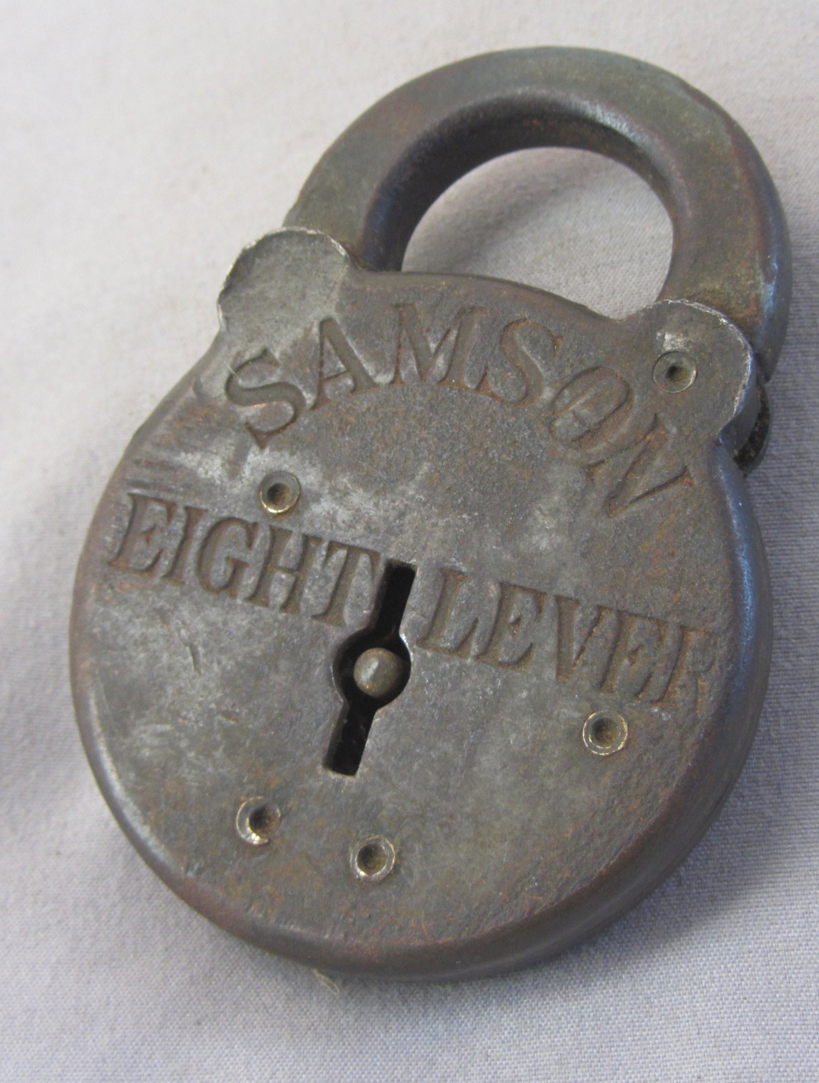 "Samson" 8 Lever Padlock: 8 lever lock no key