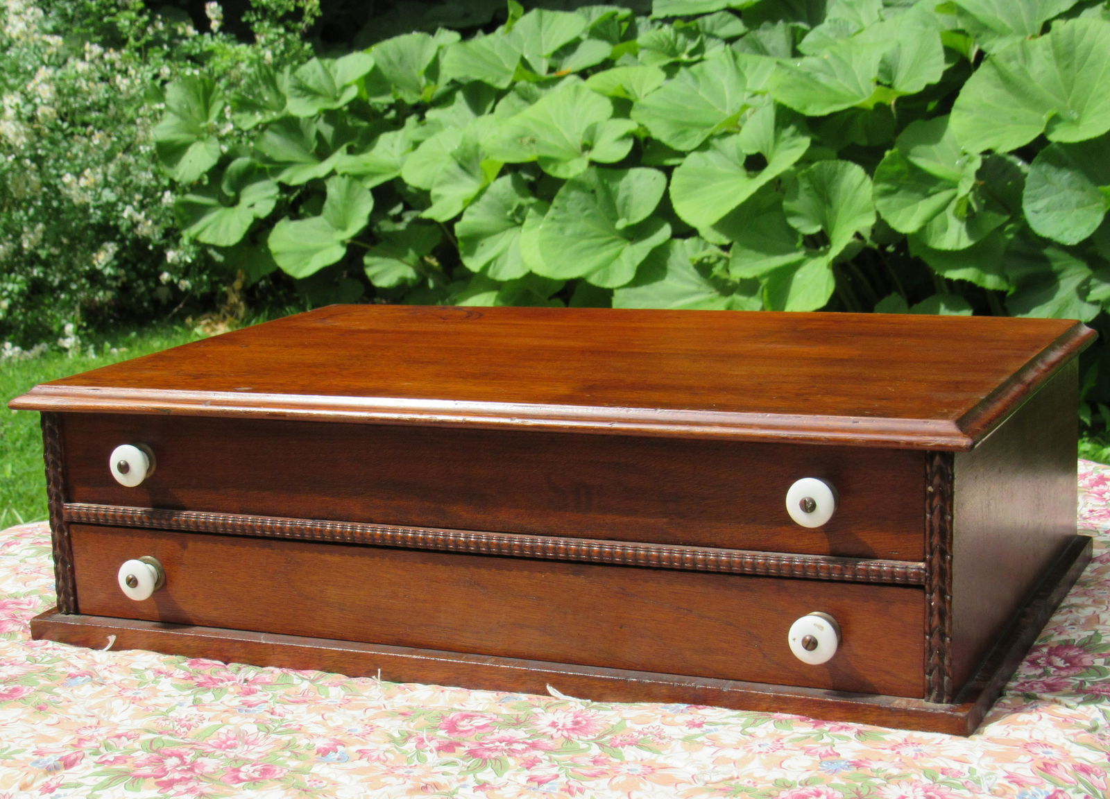 2 draw ripple front spool cabinet (1 of 6)