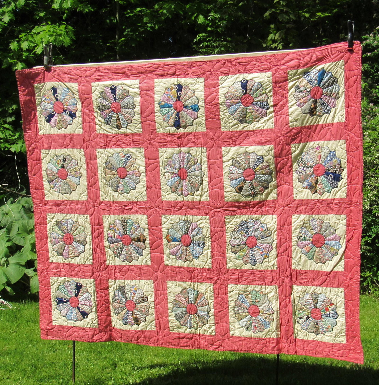 'Dresden Plate" Quilt: c. 1940's Hand quilted with PA Style Applica with black thread.. Template Tracing still visible.