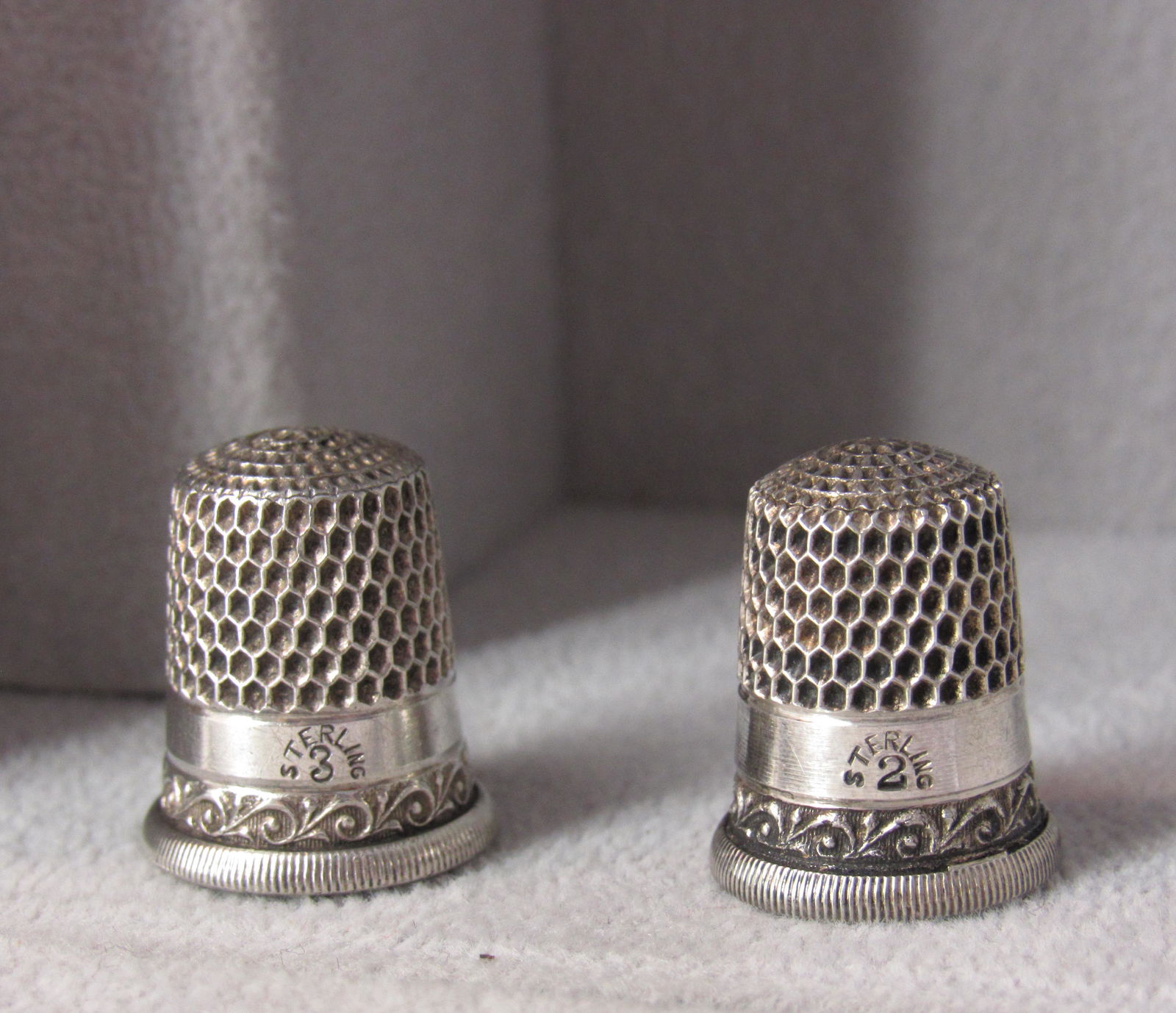Pair of Simmons Sterling Silver Thimble's. (1 of 3)