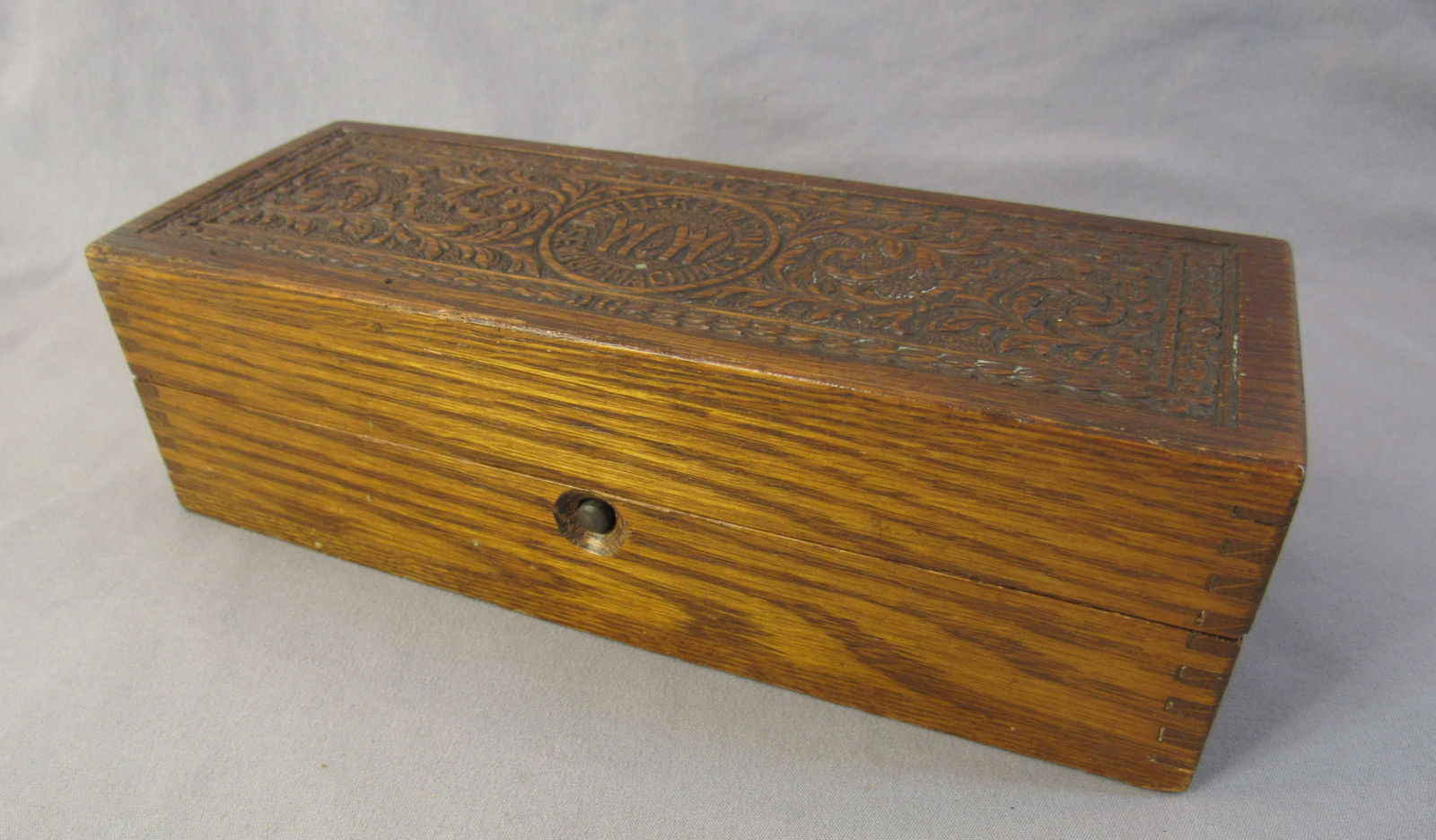 Sewing machine attachment box. Wheeler Wilson (1 of 4)