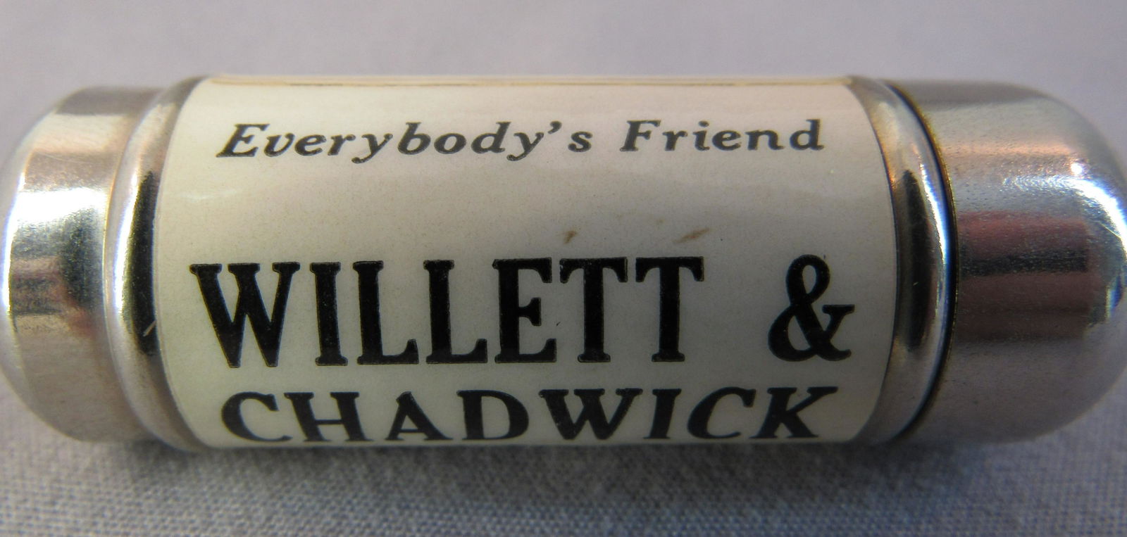 Advertising sewing kit . Early. (1 of 4)