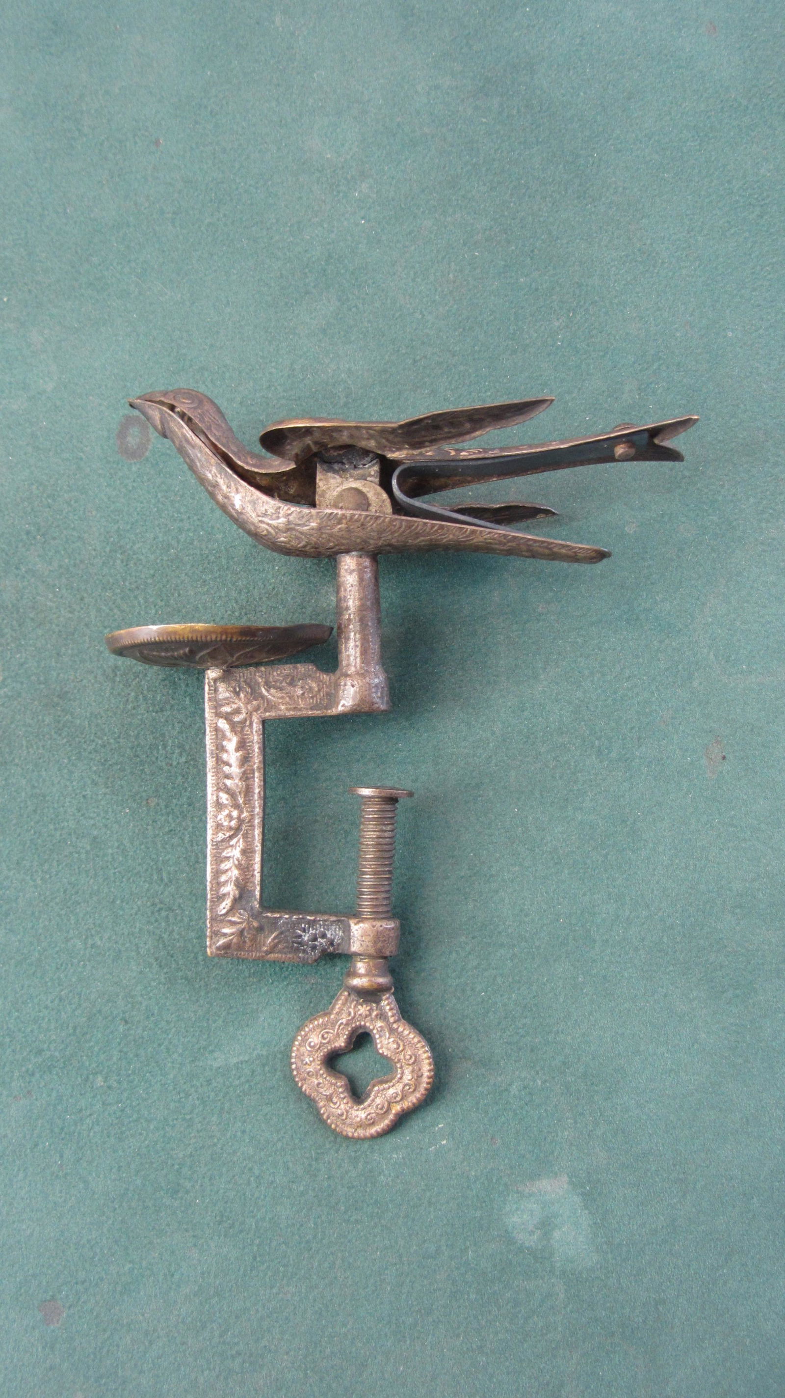 Sewing bird. Early (1 of 5)