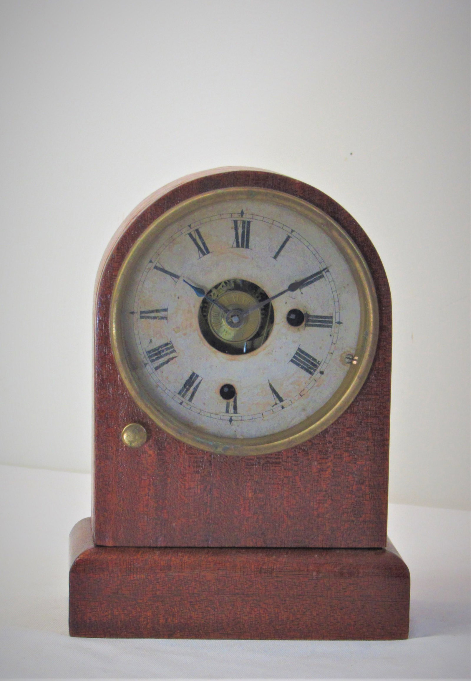 Seth Thomas Plymouth Brass Bezel Round Top Clock with alarm.: Seth Thomas Plymouth Brass Bezel Round Top with alarm.Antique clock.