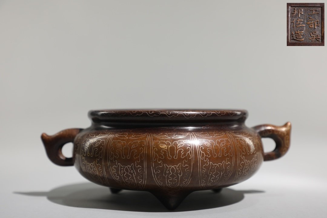 [FROM GALLERY] A MING DYNASTY XUANDE BRONZE INCENSE BURNER CENSERS (1 of 9)