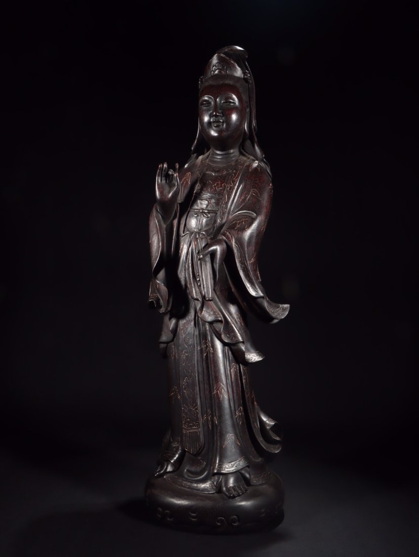 [FROM GALLERY] A QING DYNASTY SANDALWOOD GUANYIN STATUE (1 of 9)