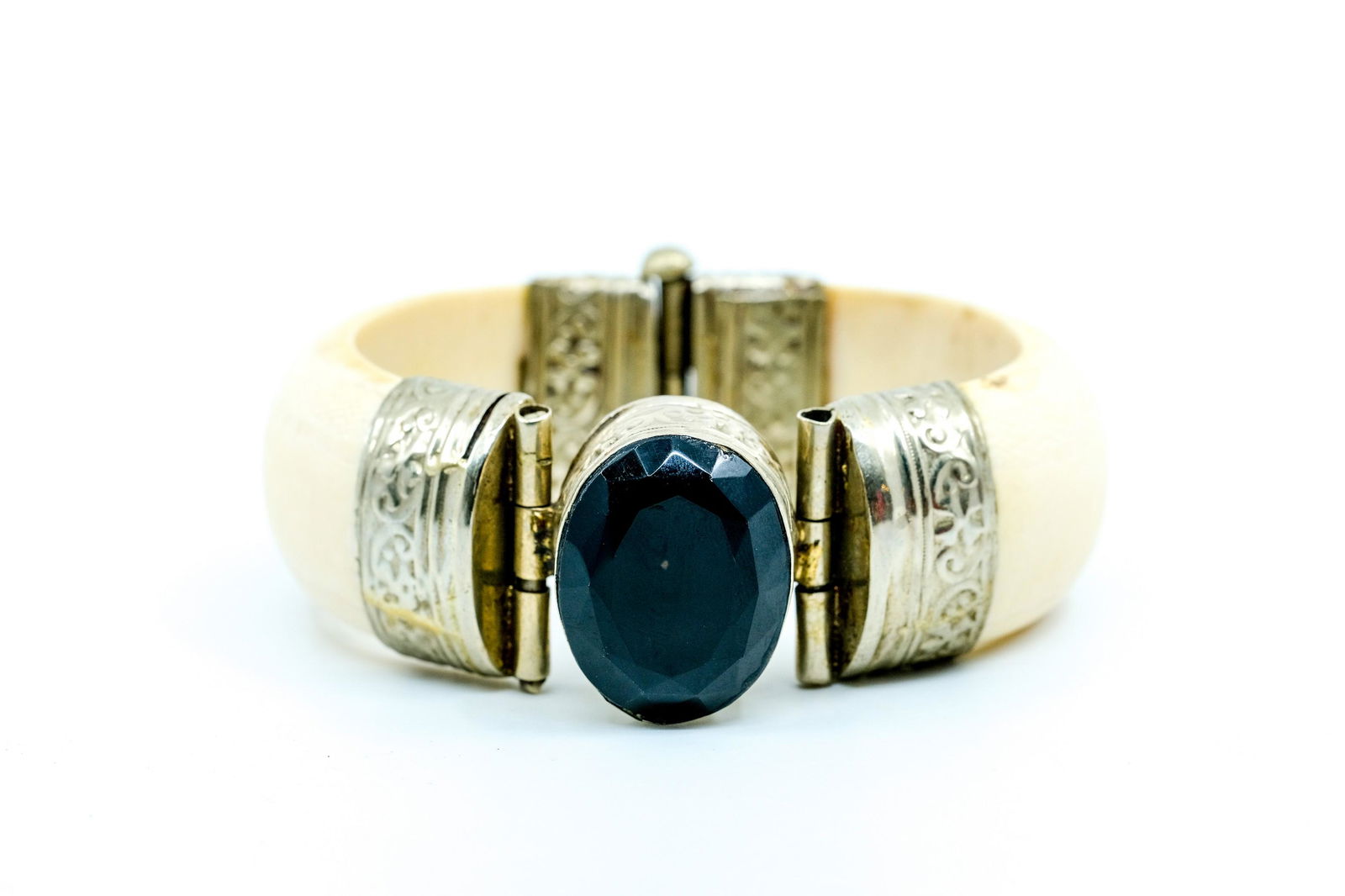 Antique Silver and Onyx Bracelet (1 of 6)