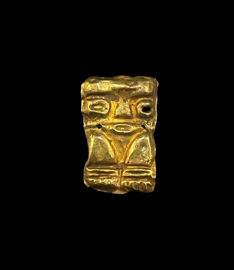 Pre-Columbian Tairona Gold Pendant (1 of 3)