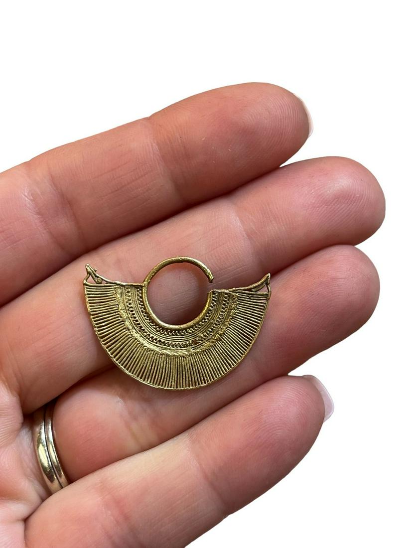 Pre-Columbian Tairona Gold Nose Ring (1 of 3)