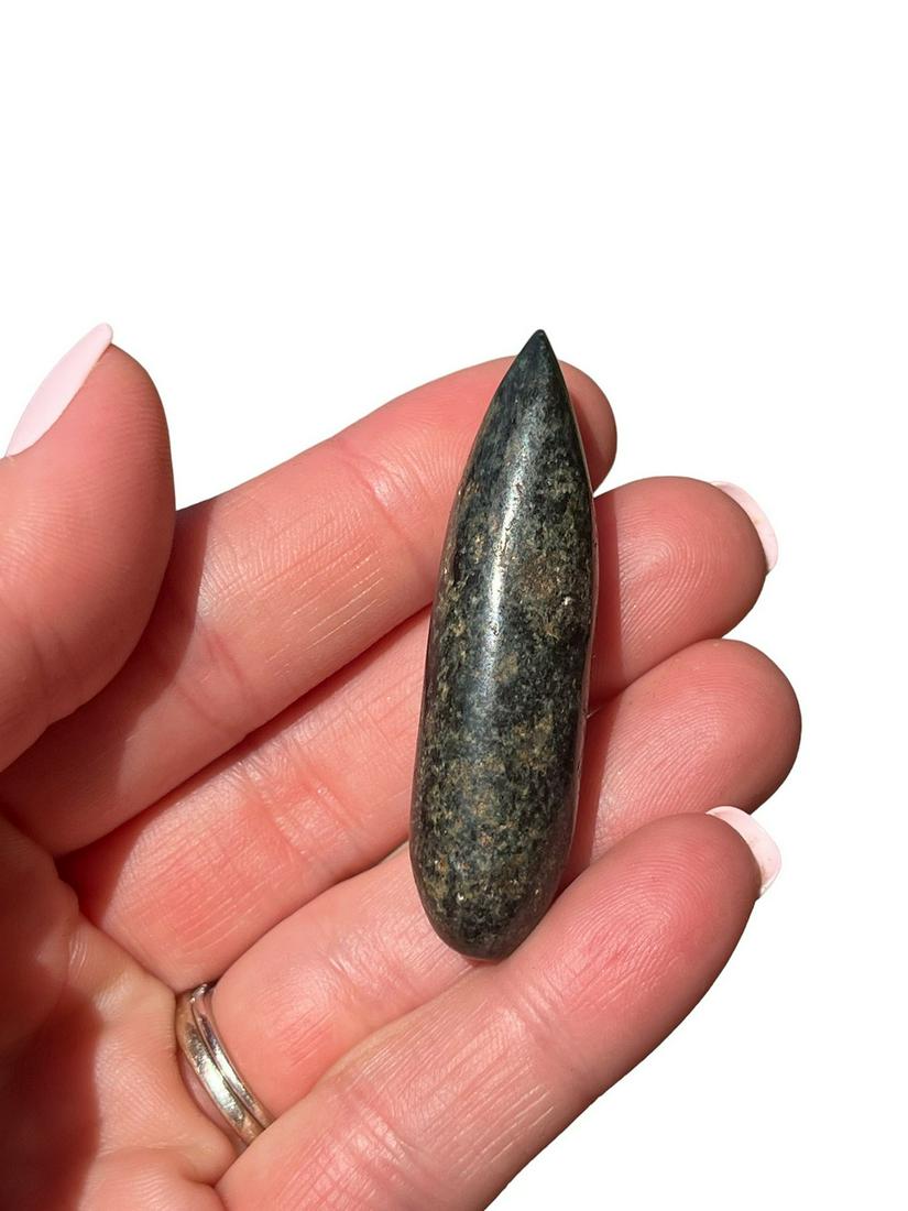 Pre-Columbian Jade Axe/Adaze: Pre-Columbian Jade Axe/Adaze. Measurements: Adaze: 2 1/8" L x 5/8" W.