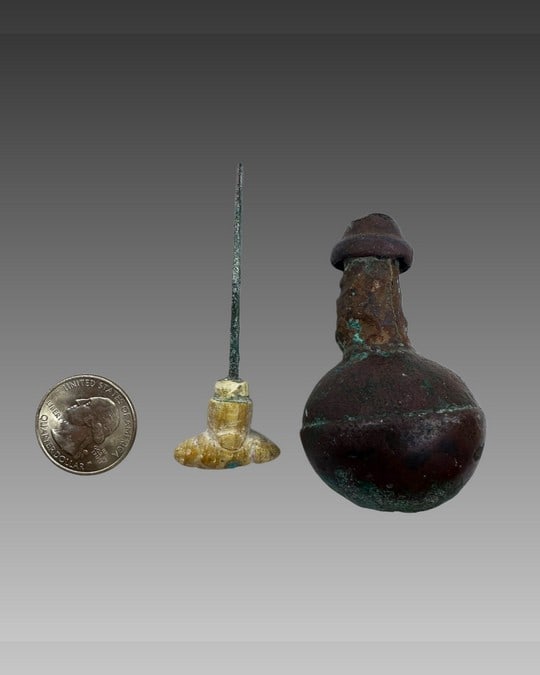 Precolumbian gold and tumbaga “poporo?? container, Colombia (1 of 6)